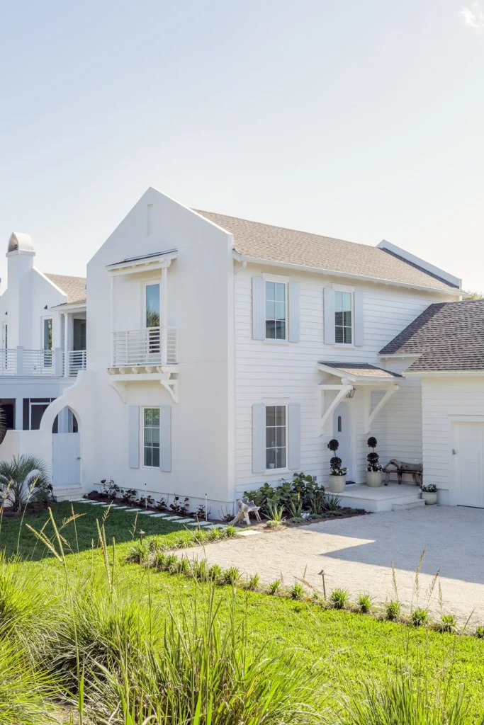 Custom home exterior in Ponte Vedra Beach designed and built by Alesch Luxury Home Builders who build custom homes in Jacksonville, Ponte Vedra and the Beaches area